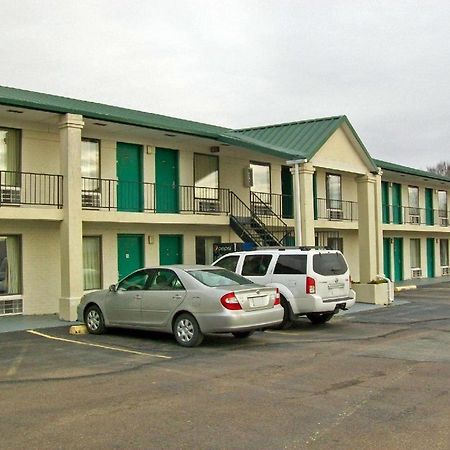 America'S Best Inn - Brinkley Экстерьер фото